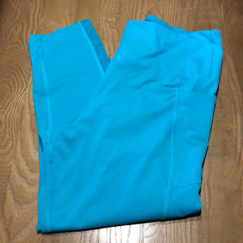 Capri yoga pants
